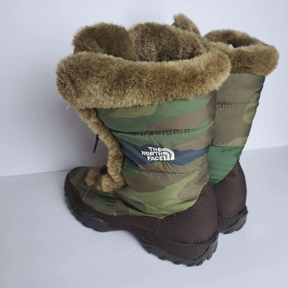 The North Face Women's Boots Camo Goose Down Winter/Snow Boots  Size 7